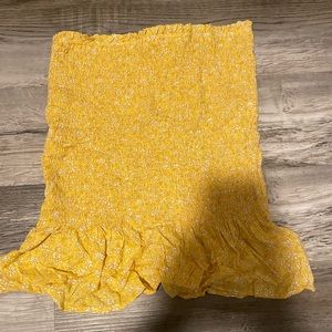 Hollister XS ultra high rise ruffled skirt